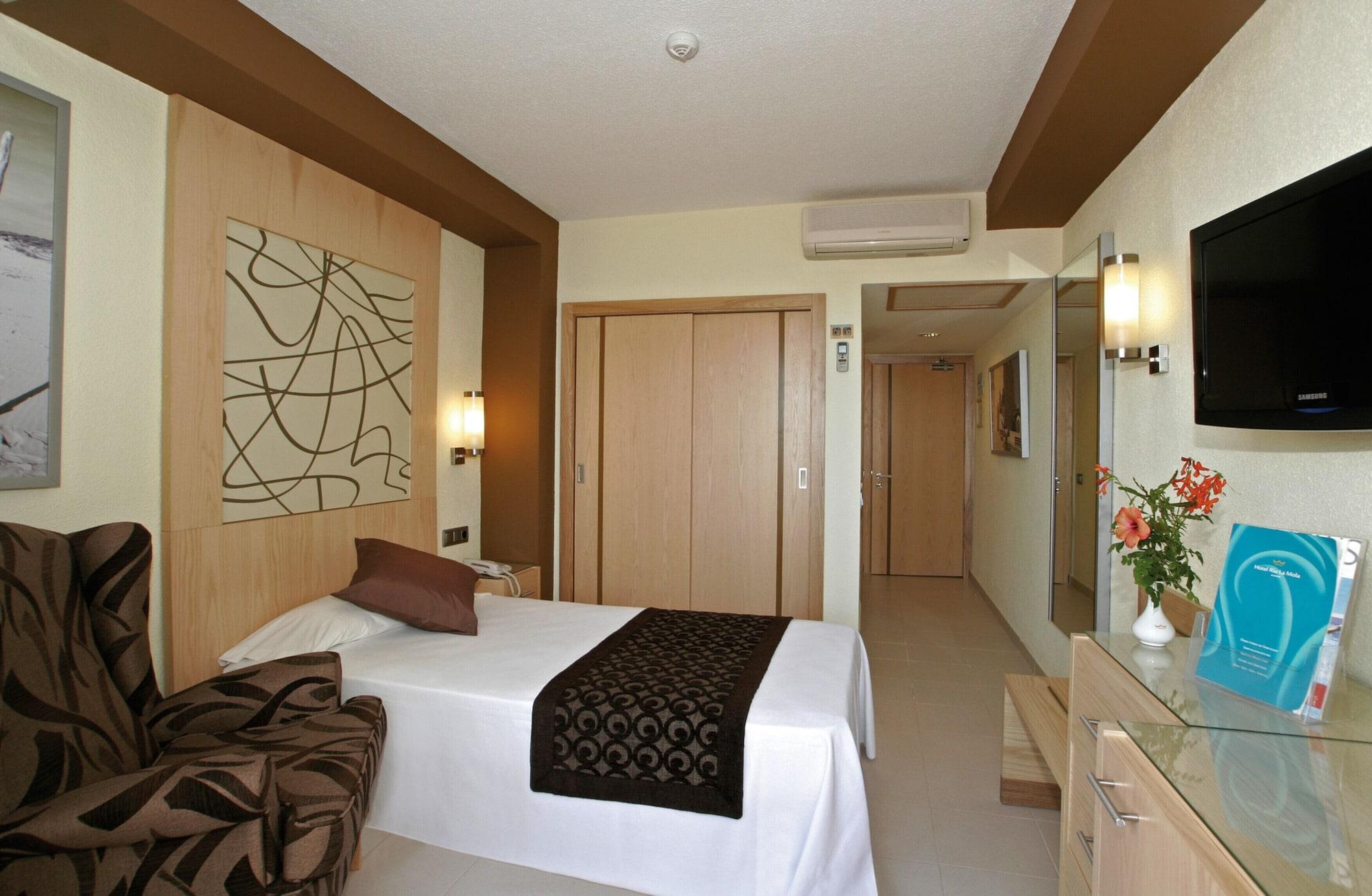 Riu La Mola Otel Playa Migjorn Dış mekan fotoğraf